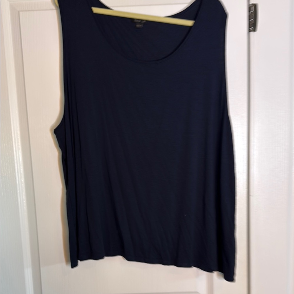 Women's Navy Sleeveless Top